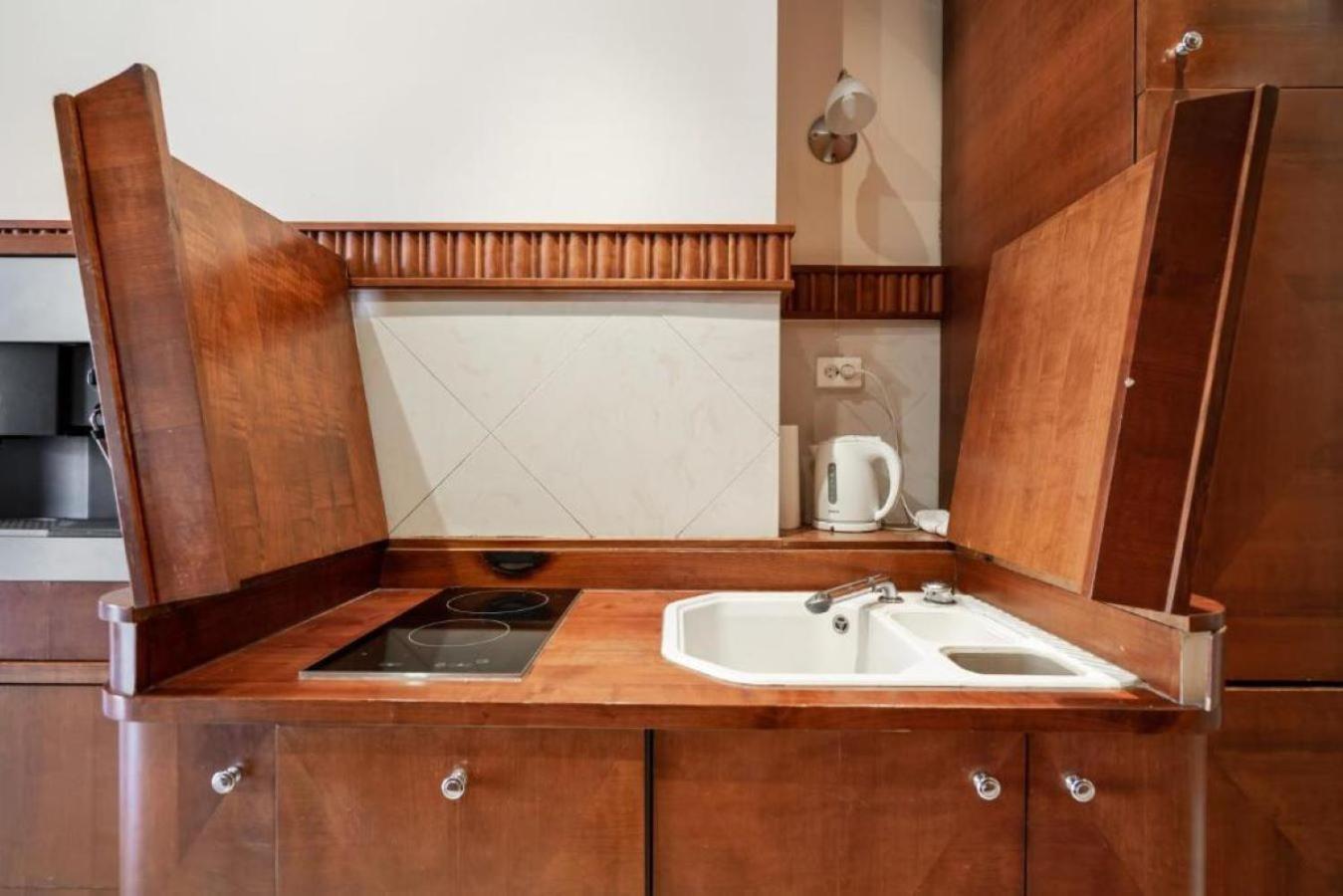 Apartman Breathless Panorama Basilika With Balcony Need Reservation For Free Parking Budapest